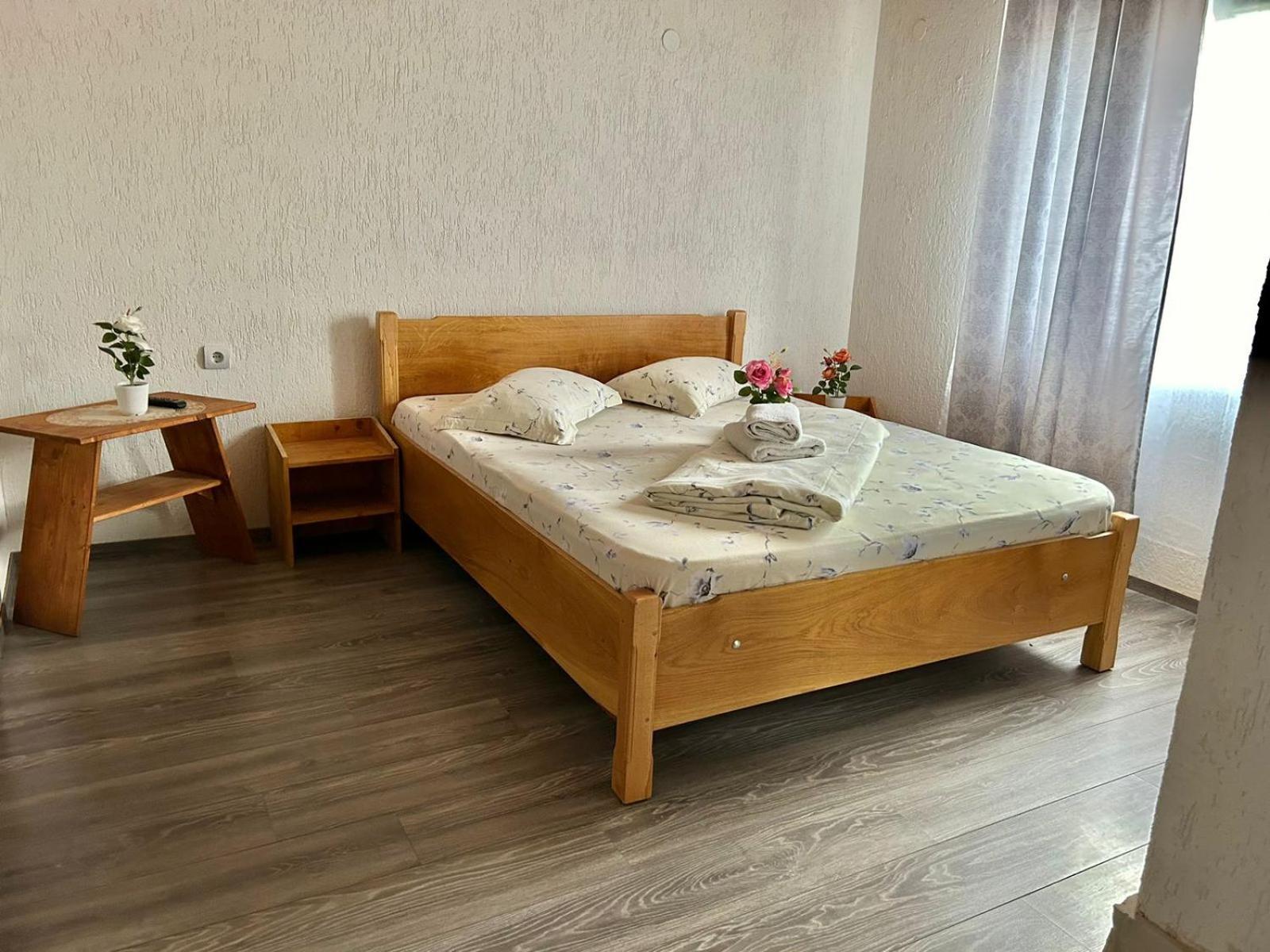 Pensiunea Casa Nina Cartisoara Ngoại thất bức ảnh