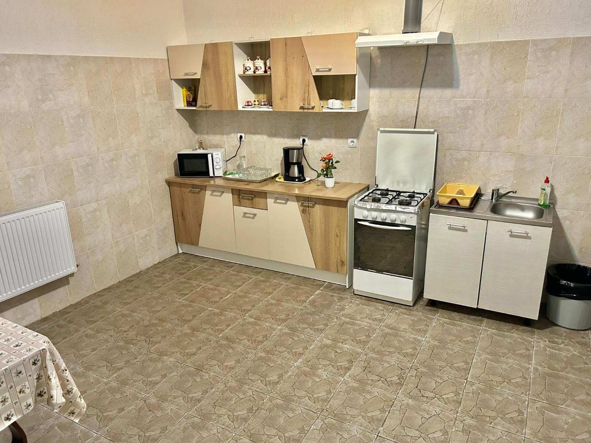 Pensiunea Casa Nina Cartisoara Ngoại thất bức ảnh
